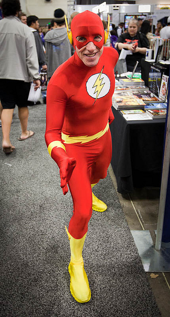 Flash Costume Photos From Wondercon, C2E2 (2011) - Speed Force