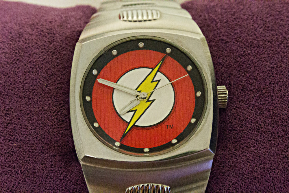 Flash часы. Часы с флешкой. Fossil fb-02 подсветка. Flash watch. Наручные часы watch Flash f9 1gb.